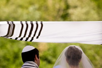 Jewish Wedding Ceremony Traditions on Modern Jewish Wedding Traditions Iii    A Practical Wedding  Ideas